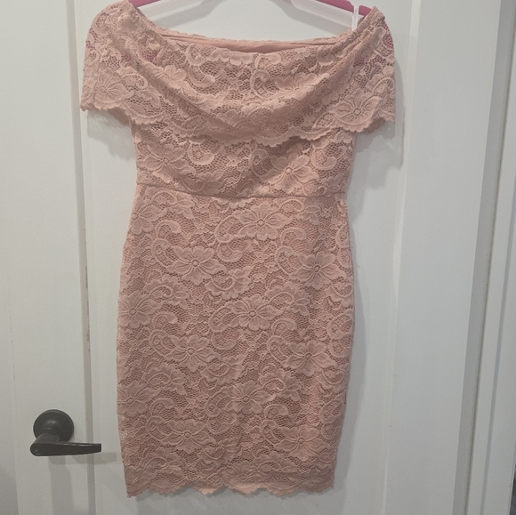 Guess Off the Shoulder Rosemary Lace Dress - Picture 2 of 4
